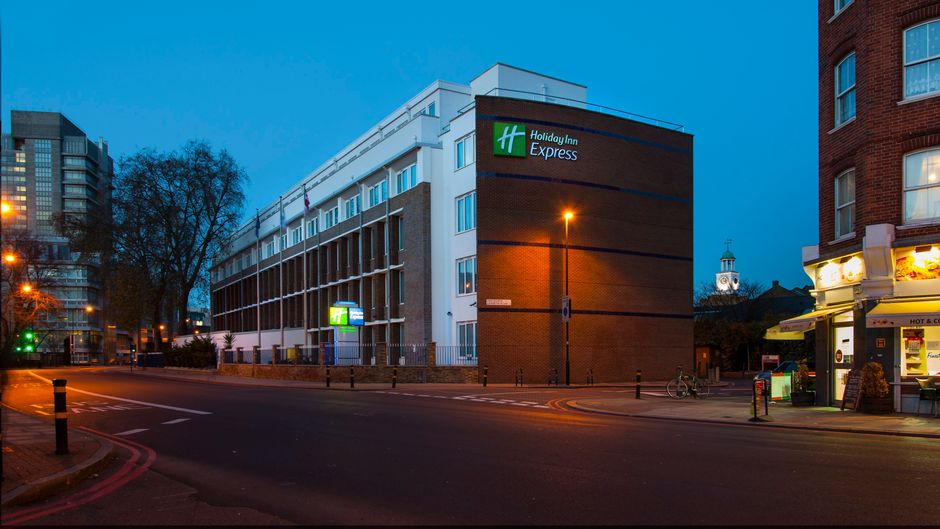 Holiday Inn Express London-Vauxhall Nine Exterior