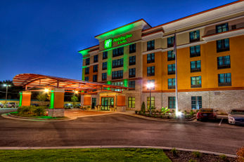 Holiday Inn Hotel & Suites Tupelo North