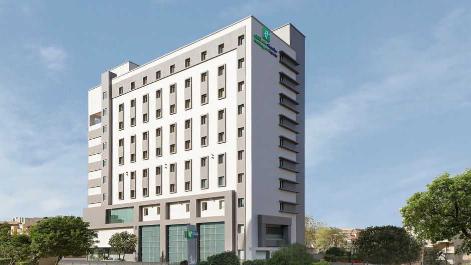 Holiday Inn Express Prahlad Nagar Exterior