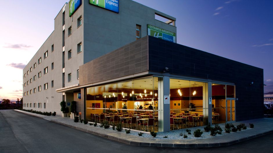 Holiday Inn Express Malaga Airport Exterior