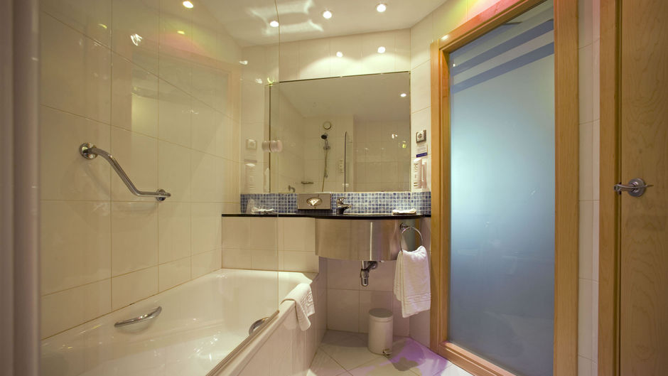 Holiday Inn Express Malaga Airport Room