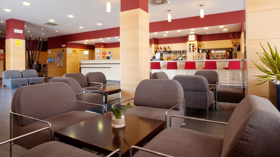 Holiday Inn Express Malaga Airport Lobby