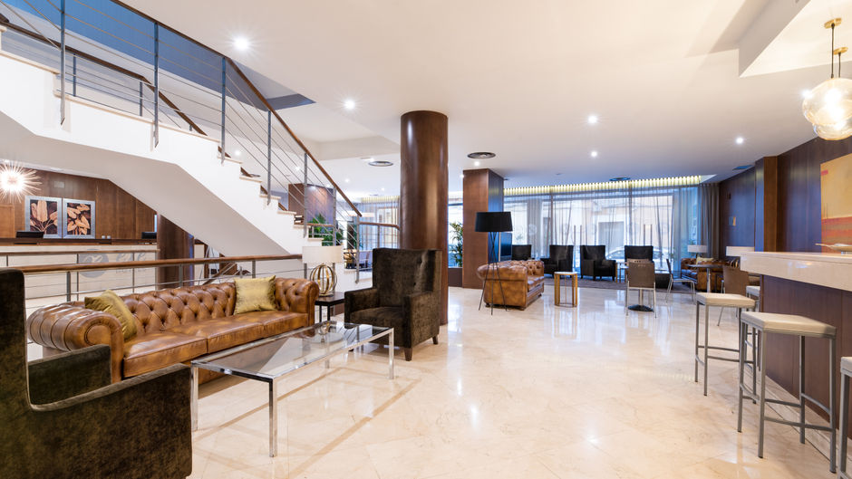 Exe Agora Caceres Lobby