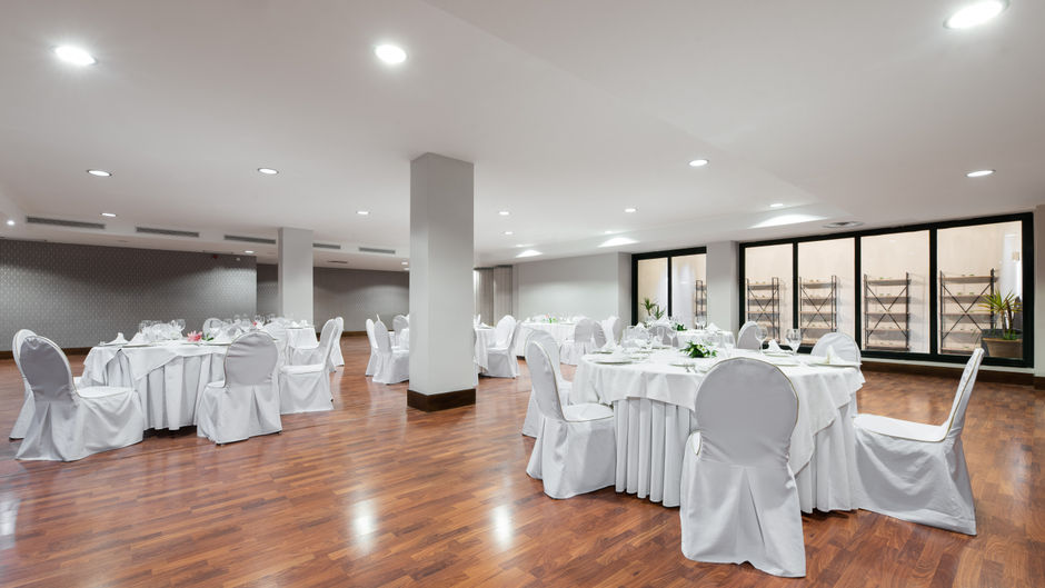 Exe Agora Caceres Ballroom