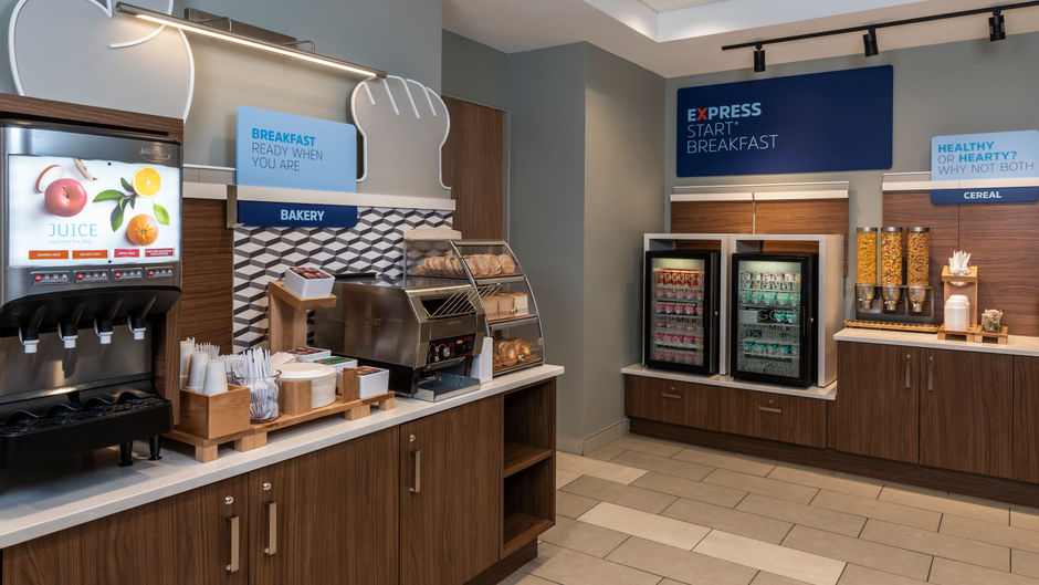 Holiday Inn Express Toronto Downtown Restaurant