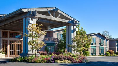 Holiday Inn Express & Suites
