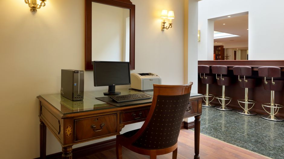 Eurostars Montgomery Lobby