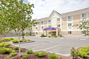 Candlewood Suites