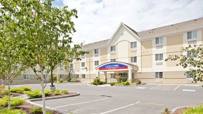 Candlewood Suites