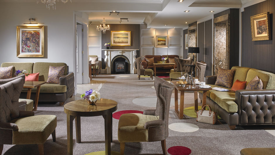 Castlecourt Hotel Lobby