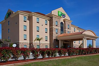 Holiday Inn Express Hotel & Suites