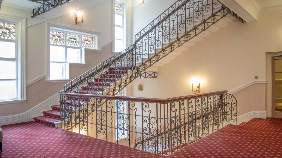 Crowne Plaza Royal Victoria Sheffield Lobby