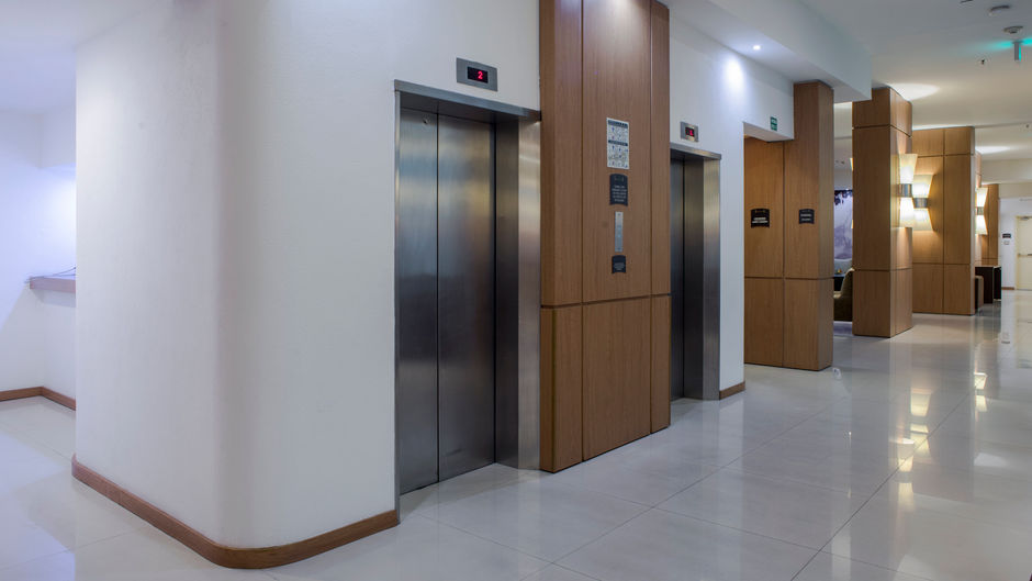 Staybridge Suites Guadalajara Expo Lobby
