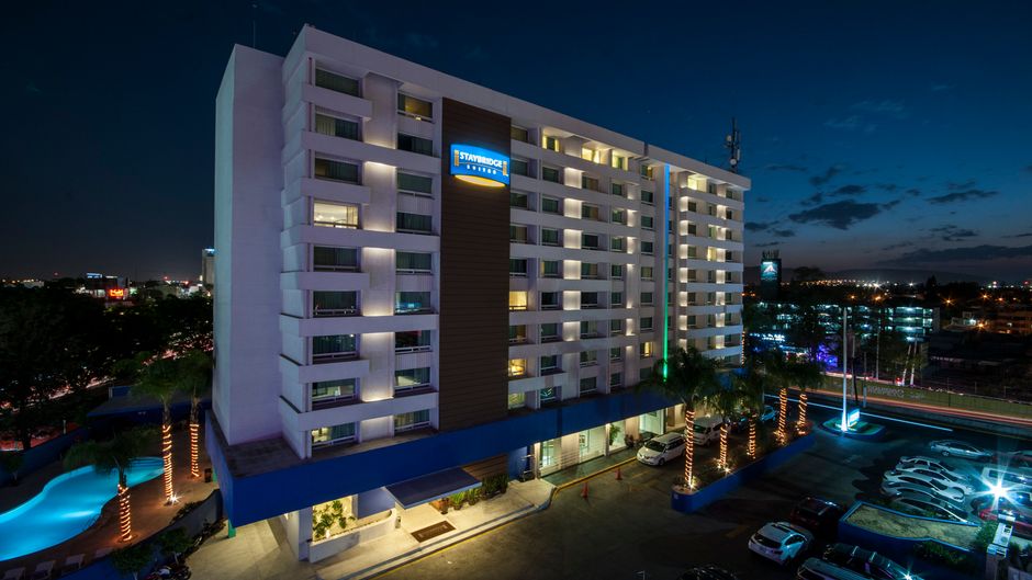 Staybridge Suites Guadalajara Expo Exterior
