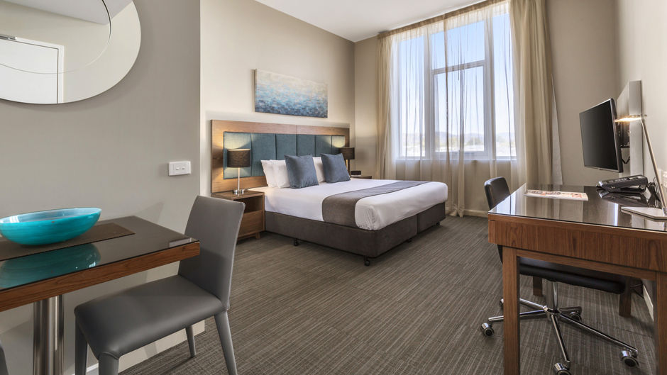 Quest Albury on Townsend Room