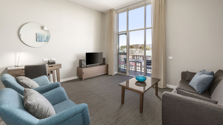 Quest Albury on Townsend Room