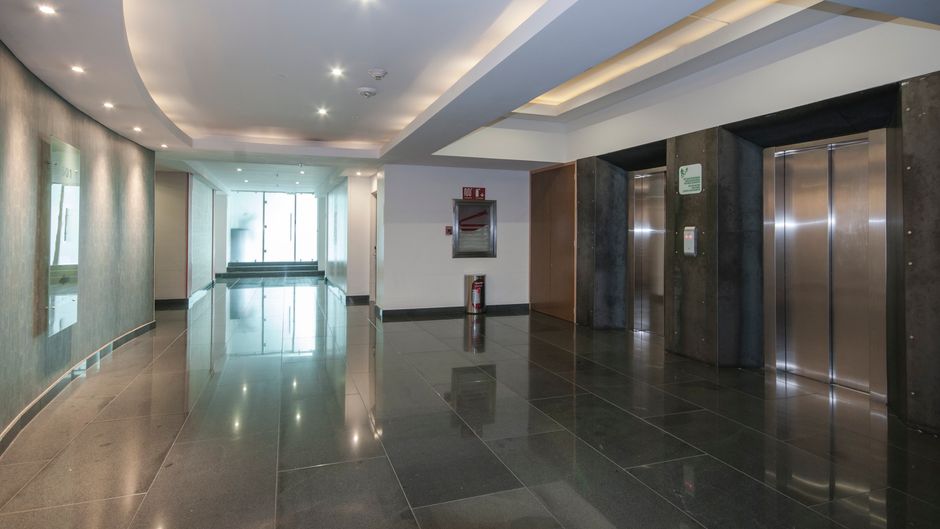 Holiday Inn Buenavista Lobby