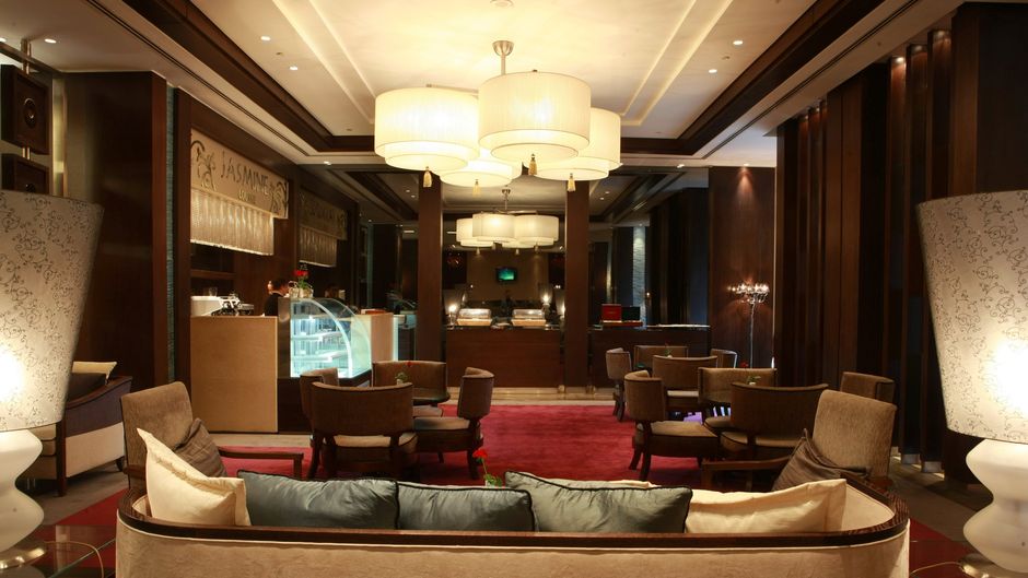 Crowne Plaza Amman Lobby