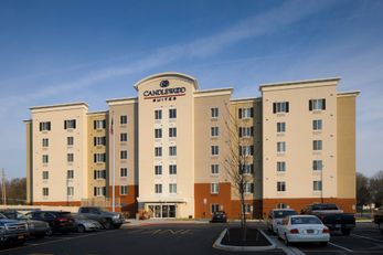 Candlewood Suites Newark South