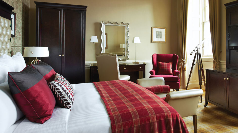 Dalmahoy Hotel & Country Club Suite