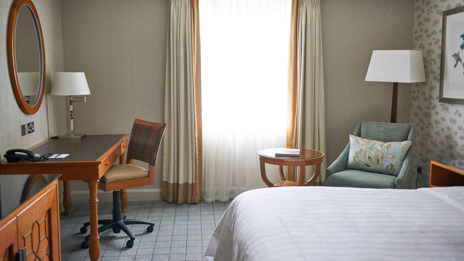 Dalmahoy Hotel & Country Club Room