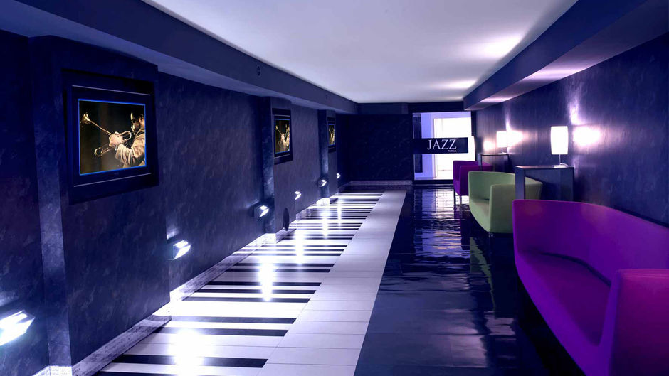Gio Wine and Jazz Area Other