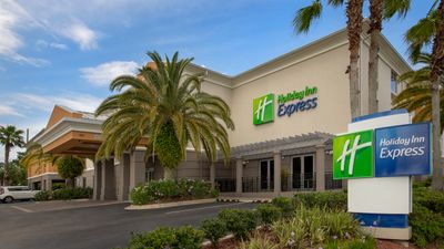 Holiday Inn Express Jacksonville Beach