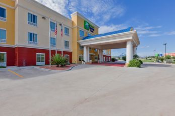 Holiday Inn Express Suites Alpine