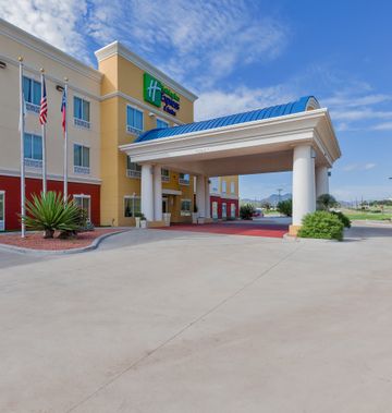 Holiday Inn Express Suites Alpine