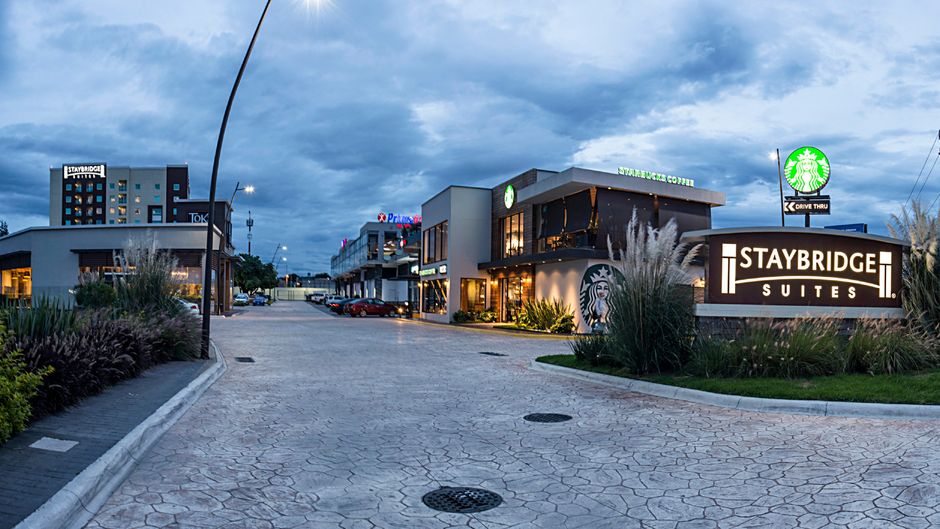 Staybridge Suites Puebla Exterior