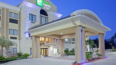 Holiday Inn Express & Suites Beaumont NW