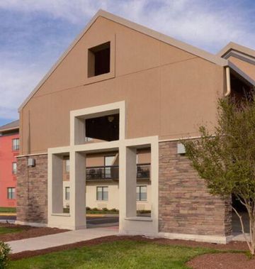 Holiday Inn Express Nashville Airport