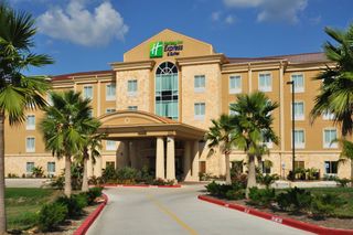 Holiday Inn Express Hotel & Suites