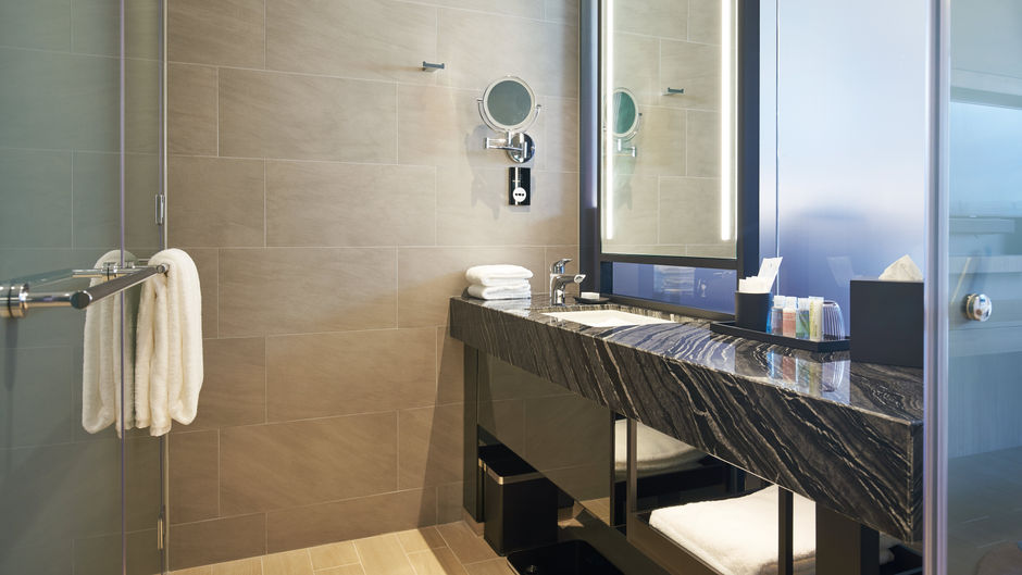 Capri by Fraser, China Square Room
