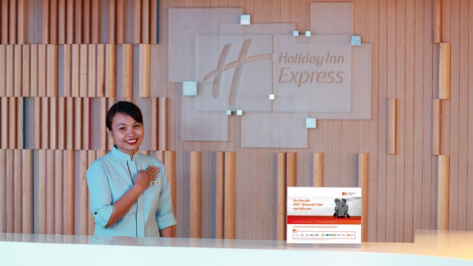 Holiday Inn Express City Center Lobby