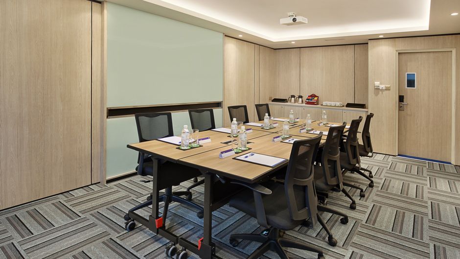 Holiday Inn Express City Center Meeting