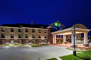 Holiday Inn Express Hotel & Suites