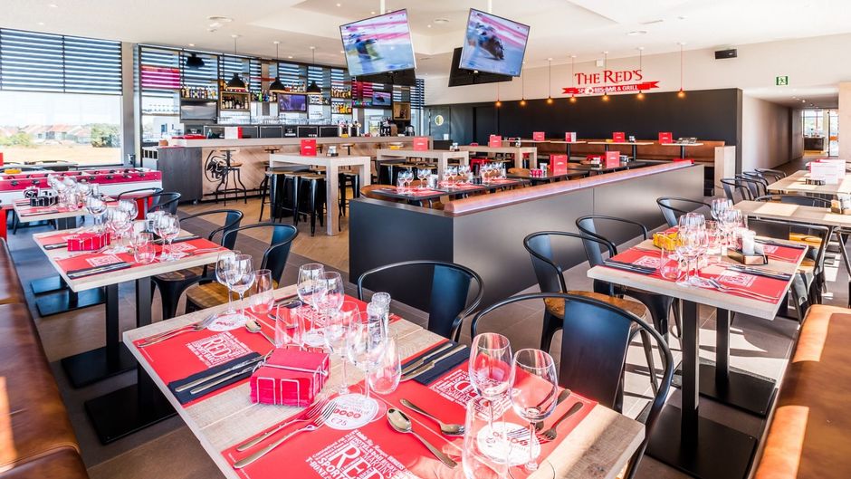 Martin's Red Hotel Restaurant