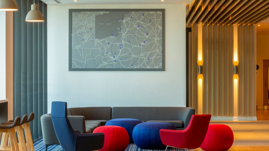 Holiday Inn Express Bridgwater Lobby