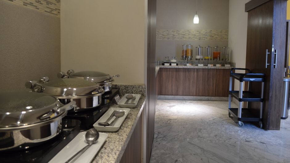 Holiday Inn Express/Suites Ciudad Obrego Restaurant