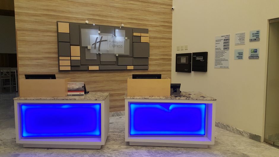 Holiday Inn Express/Suites Ciudad Obrego Lobby