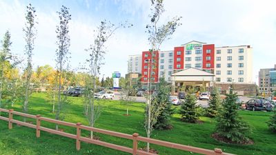 Holiday Inn Express & Suites NW