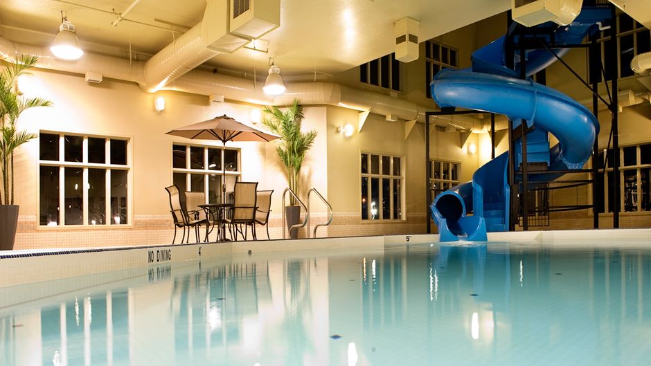 Holiday Inn Express Grande Prairie Pool