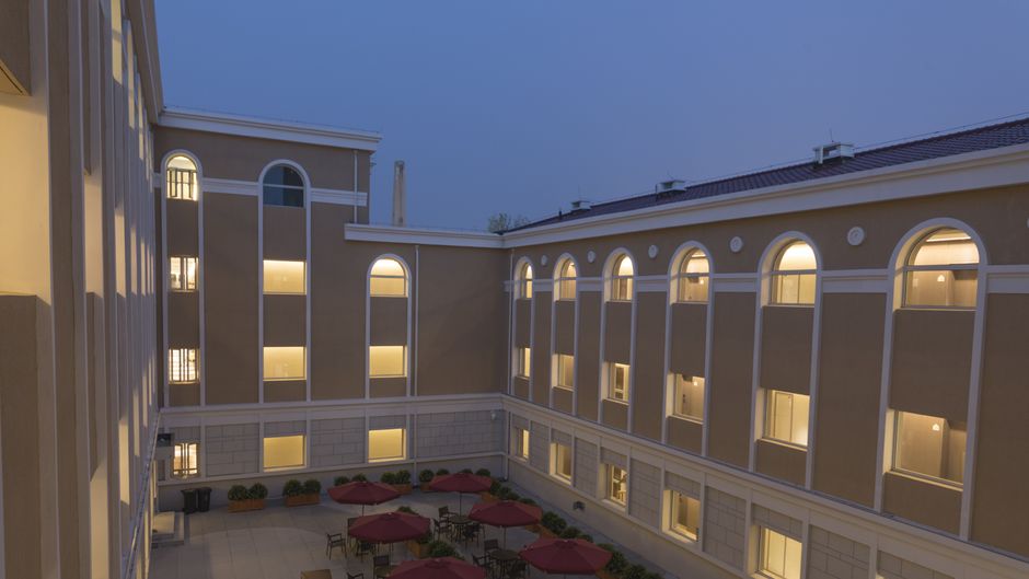 Holiday Inn Express Beijing Badaling Lobby