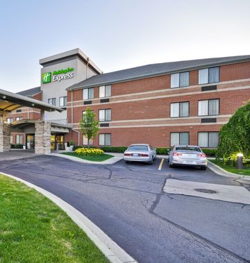Holiday Inn Express Romulus / Detroit Airport, an