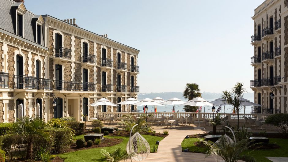Hotel Barriere Le Grand Hotel Dinard Exterior