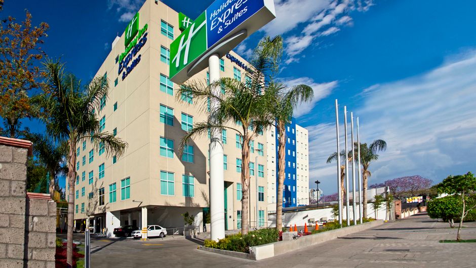 Holiday Inn Express Queretaro Exterior
