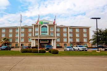 Holiday Inn Express Corsicana I-45