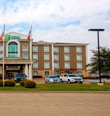 Holiday Inn Express Corsicana I-45