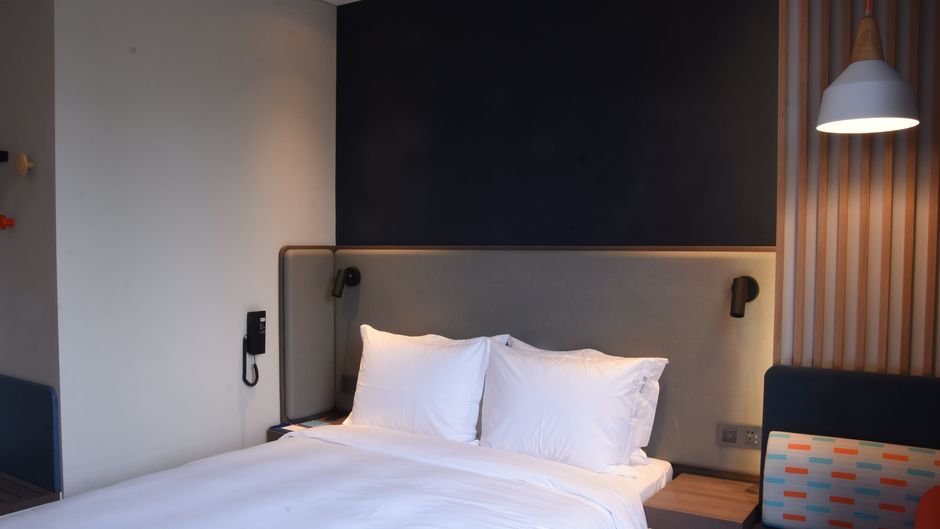 Holiday Inn Express Shanghai Gubei Room